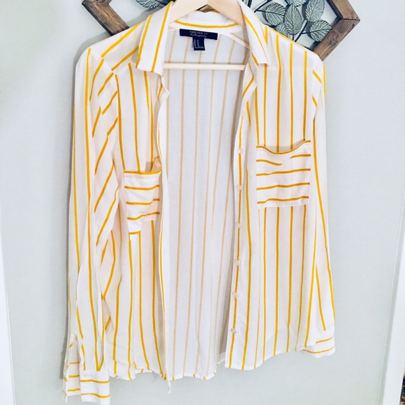 Button down blouse - Picture 2 of 2